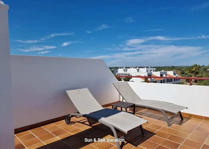 De Tavira Smashing 2 Bed, 2 Bath, Duplex Penthouse Apartment