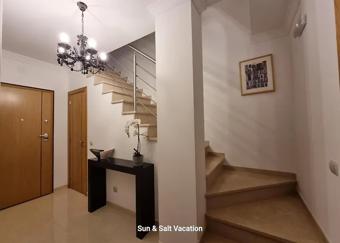 Appartement De Tavira Smashing 2 Bed, 2 Bath, Duplex Penthouse *